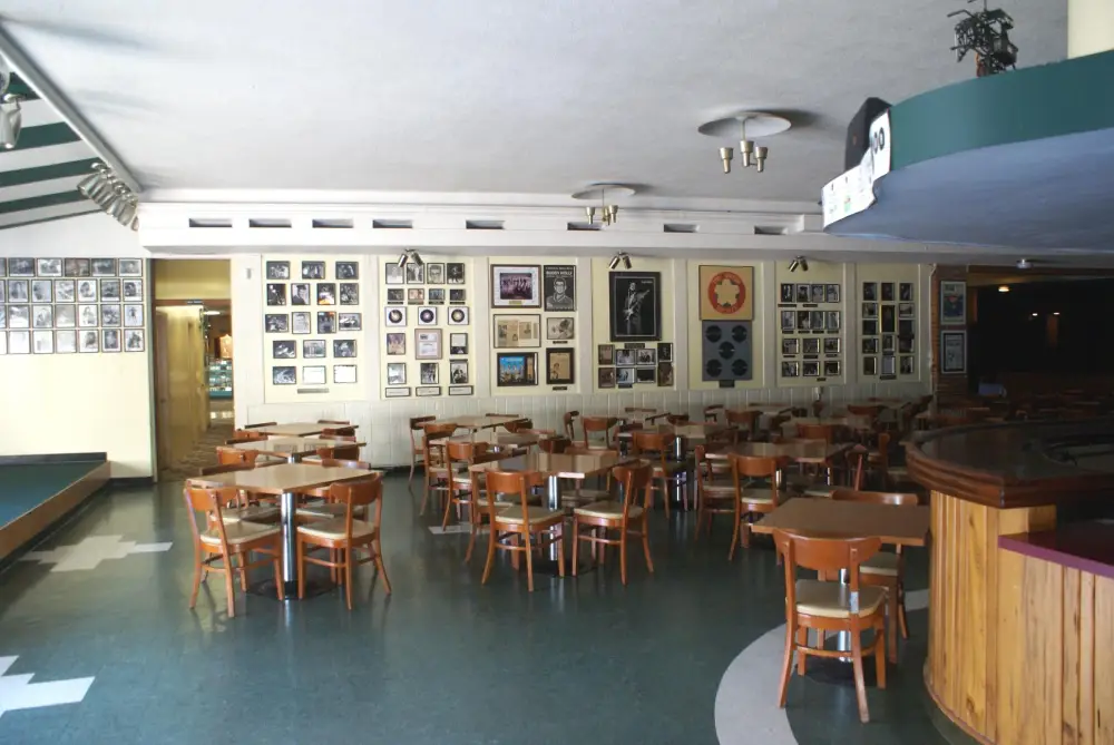 Lounge6